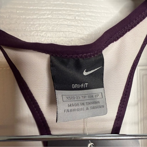 Nike Dri Fit Athletic Tank with Built In Sports Bra Size XS NWT - Picture 4 of 7